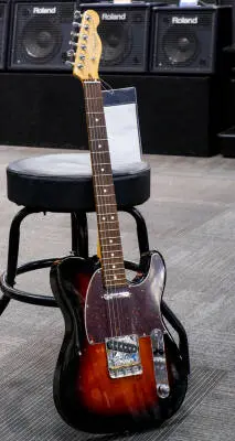 Fender - American Professional II Telecaster, Rosewood Fingerboard - 3-Colour Sunburst 2